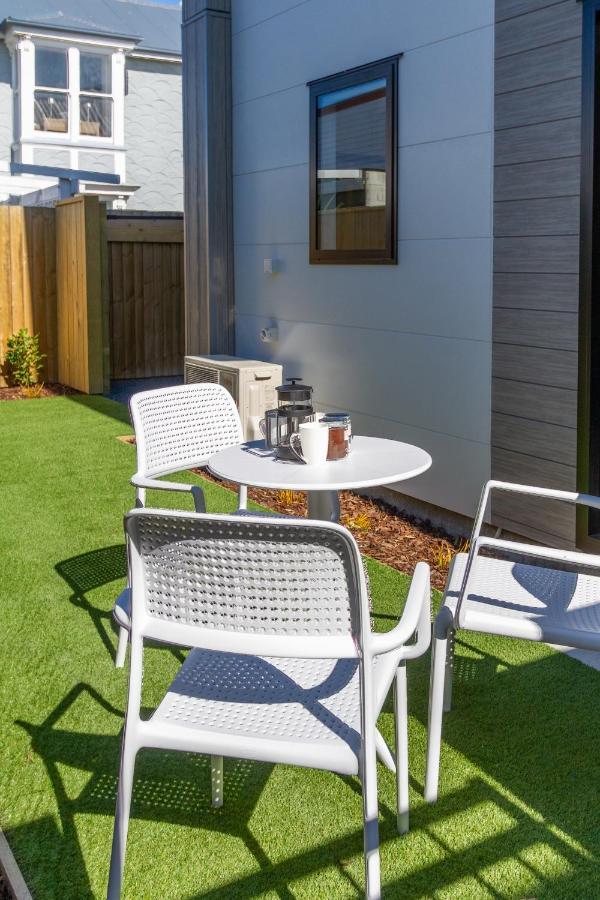 Beachside Bliss: 1 Bed 1 Bath Christchurch Exterior photo